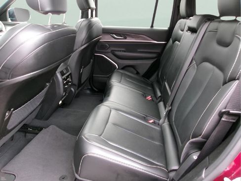 Used 2024 Jeep Grand Cherokee Limited 4xe image 10