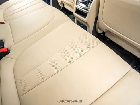 Used 2022 BMW X6 xDrive40i w/ M Sport Package image 32