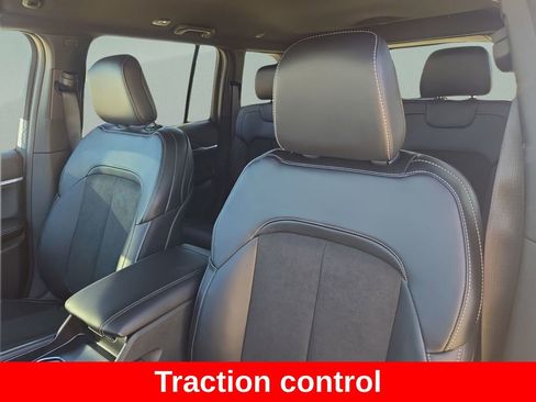 New 2026 Jeep Grand Cherokee Altitude AWD/4WD image 15