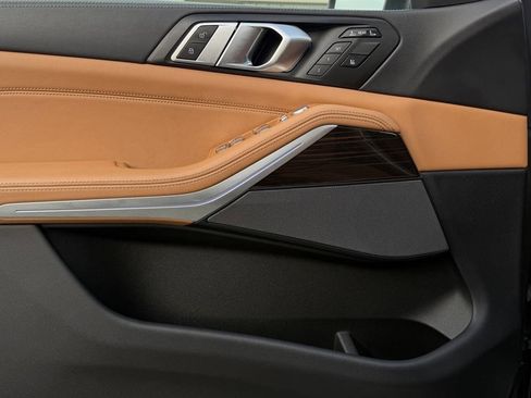 Used 2024 BMW X7 xDrive40i image 24