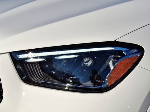 Used 2024 Mercedes-Benz GLE 450 4MATIC image 9