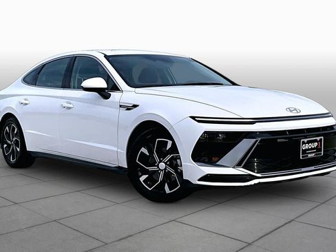 Certified 2025 Hyundai Sonata SEL FWD image 3
