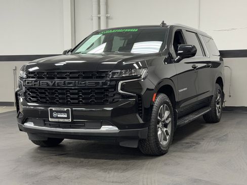 Used 2023 Chevrolet Suburban LS image 7