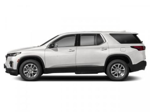 Used 2023 Chevrolet Traverse LT image 3