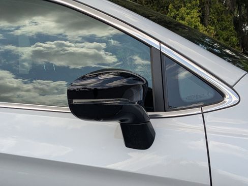 New 2026 Chrysler Pacifica Select FWD image 11