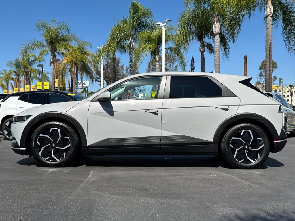 Used 2024 Hyundai Ioniq 5 SEL RWD image 2