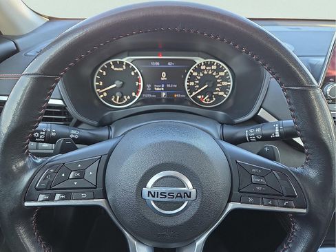 Used 2022 Nissan Altima 2.5 SR w/ Midnight Edition Package image 24