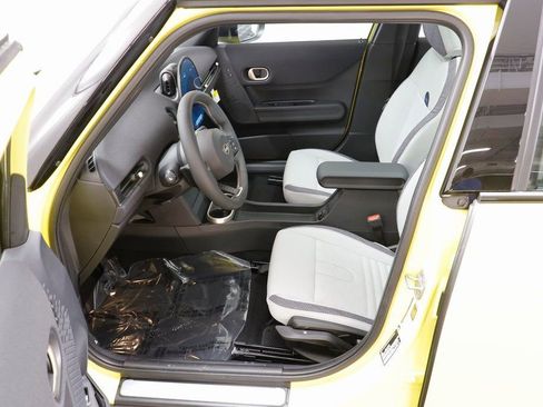 New 2026 MINI Cooper 4-Door Hardtop image 6