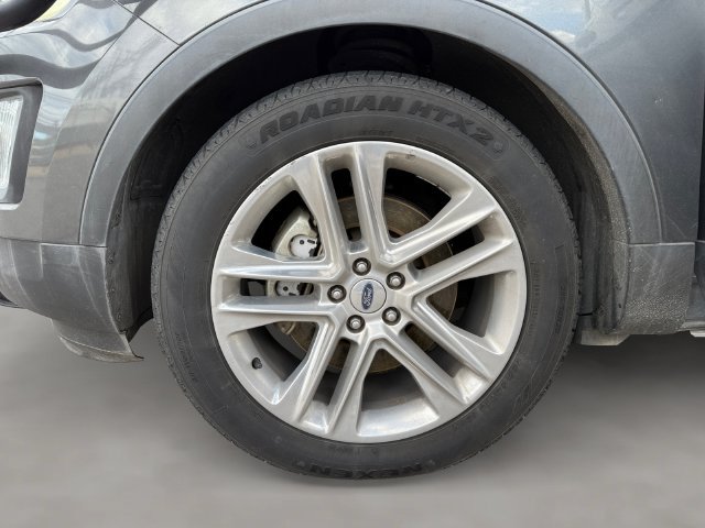 Used 2017 Ford Explorer XLT w/ Equipment Group 201A FWD image 22