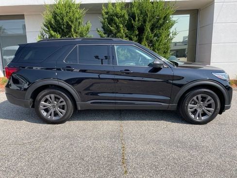 New 2026 Ford Explorer Active w/ Active Comfort Package AWD/4WD image 5