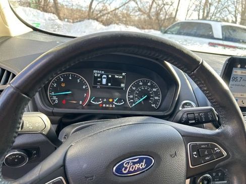 Used 2019 Ford EcoSport SE w/ SE Convenience Package image 12