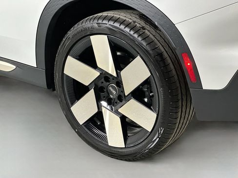 Certified 2025 MINI Cooper Countryman S w/ Comfort Package Max image 9