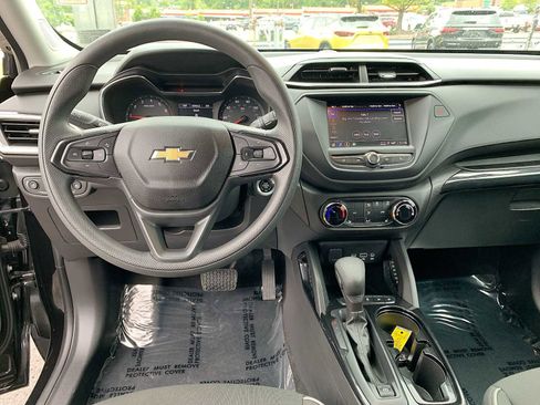 Certified 2023 Chevrolet TrailBlazer LT FWD image 19