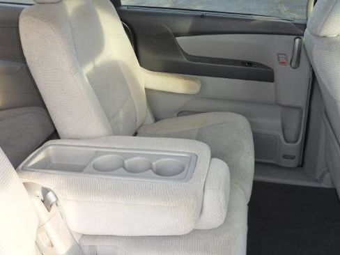 Used 2011 Honda Odyssey EX image 19