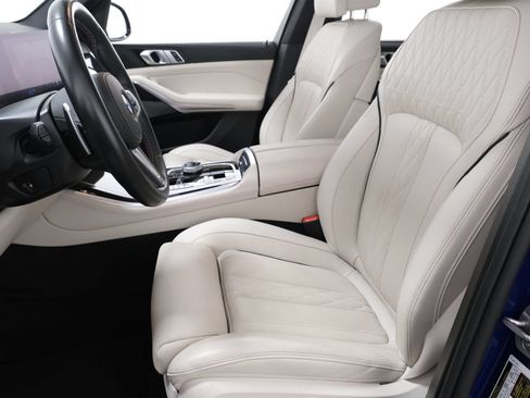 Used 2025 BMW X5 M60i AWD/4WD image 29