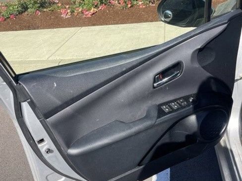 Used 2016 Toyota Prius Two FWD image 8