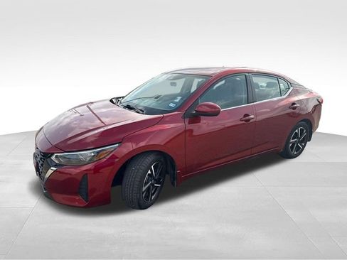 Certified 2024 Nissan Sentra SV FWD image 4