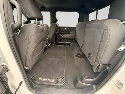 Used 2021 RAM 1500 Big Horn RWD image 32