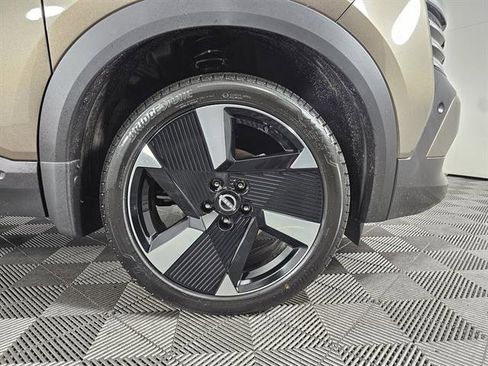 New 2026 Nissan Kicks SR w/ Cold Weather Package image 12