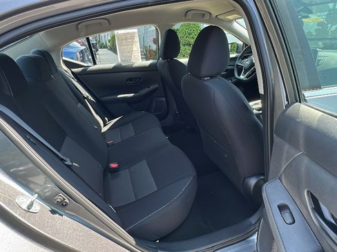Used 2024 Nissan Sentra SV FWD image 24