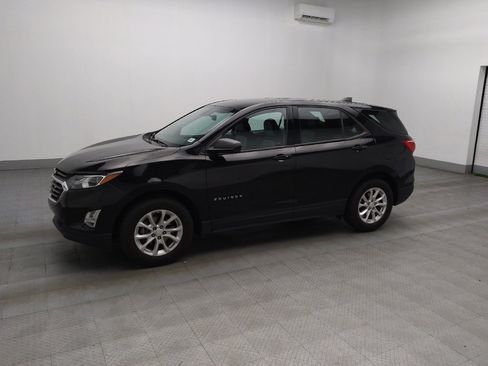 Used 2018 Chevrolet Equinox LS image 3