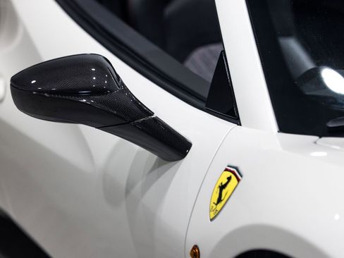 Used 2016 Ferrari 488 Spider Spider image 32