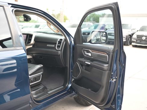 Used 2020 RAM 1500 Laramie RWD image 14