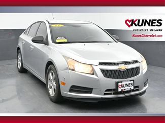 Used 2011 Chevrolet Cruze LT FWD video 1