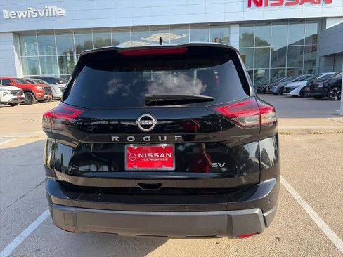 Certified 2024 Nissan Rogue SV FWD image 12