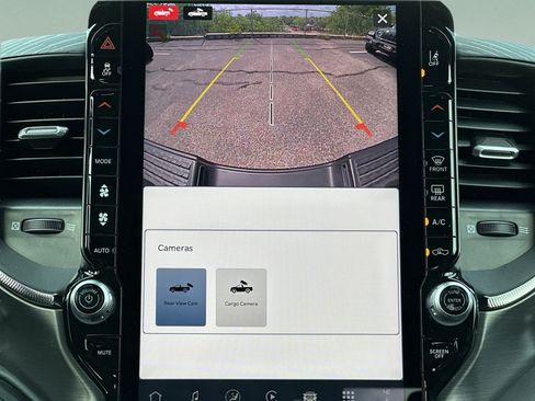New 2026 RAM 2500 4x4 Crew Cab image 42