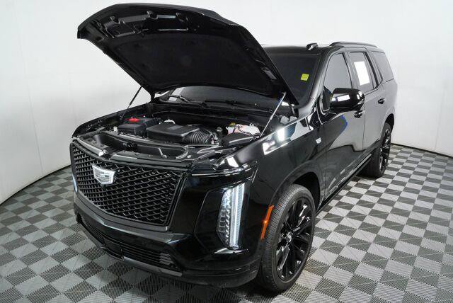 Certified 2026 Cadillac Escalade Platinum Sport w/ LPO, ONYX Package AWD/4WD image 33
