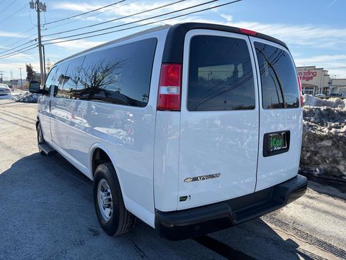 Used 2023 Chevrolet Express 3500 LS image 8