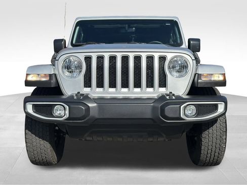 Used 2022 Jeep Wrangler Unlimited Sahara w/ Cold Weather Group image 7