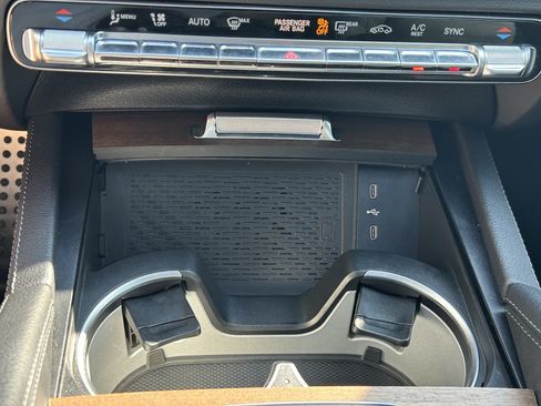 Certified 2025 Mercedes-Benz GLS 450 4MATIC image 36