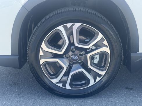 Used 2026 Subaru Ascent Limited AWD/4WD image 11