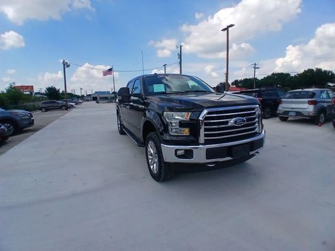 Used 2016 Ford F150 XLT w/ Equipment Group 302A Luxury AWD/4WD image 3