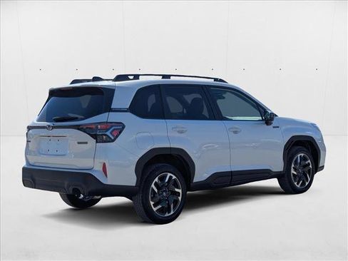 New 2025 Subaru Forester Premium image 2