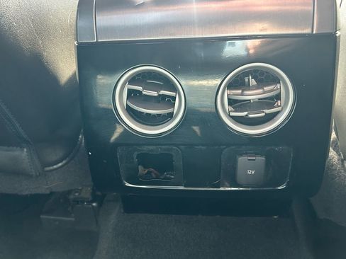 Used 2014 Ford F150 Limited image 11