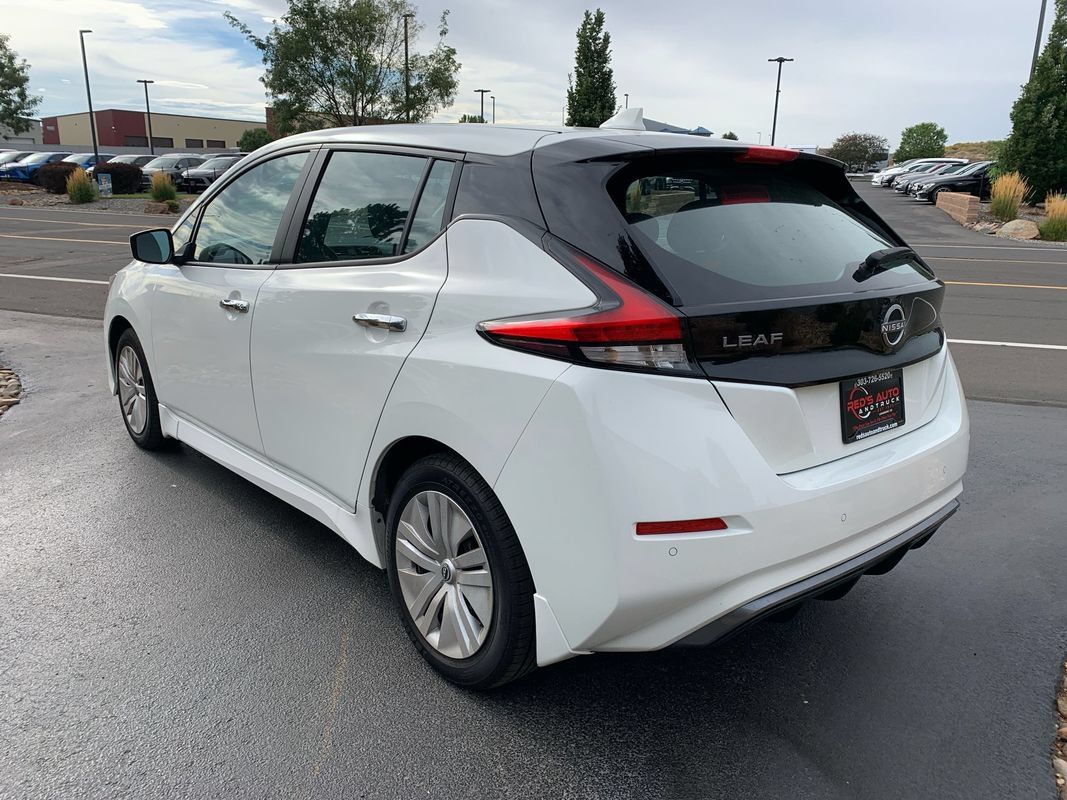 Used 2025 Nissan Leaf S FWD image 5