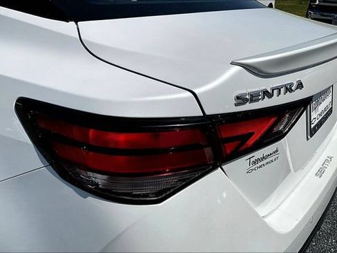 Used 2023 Nissan Sentra SR w/ SR Premium Package FWD image 22