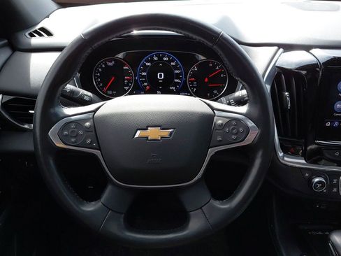 Used 2022 Chevrolet Traverse High Country image 41
