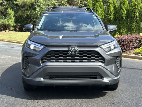 Used 2023 Toyota RAV4 XLE w/ Convenience Package FWD image 3