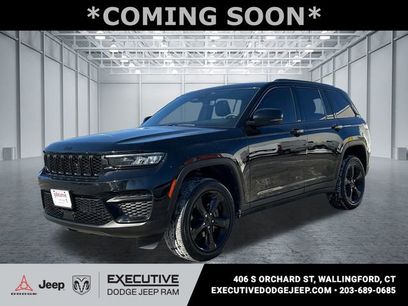 Used 2023 Jeep Grand Cherokee Altitude