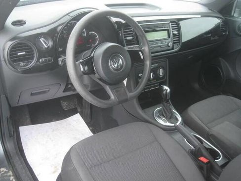 Used 2014 Volkswagen Beetle 1.8T image 10