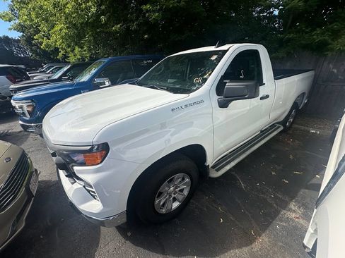 Used 2025 Chevrolet Silverado 1500 W/T RWD image 3