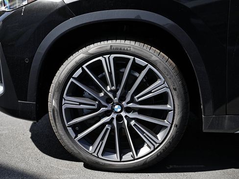 Used 2025 BMW X1 xDrive28i w/ Technology Package image 8