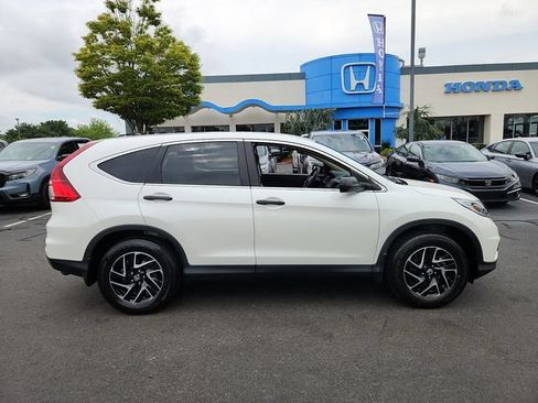 Used 2016 Honda CR-V SE image 7