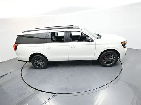 New 2025 Ford Expedition Max Platinum w/ Stealth Performance Package image 28