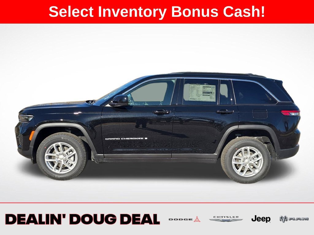 New 2026 Jeep Grand Cherokee Laredo X AWD/4WD image 2