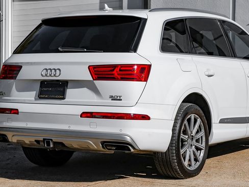 Used 2018 Audi Q7 3.0T Prestige image 12